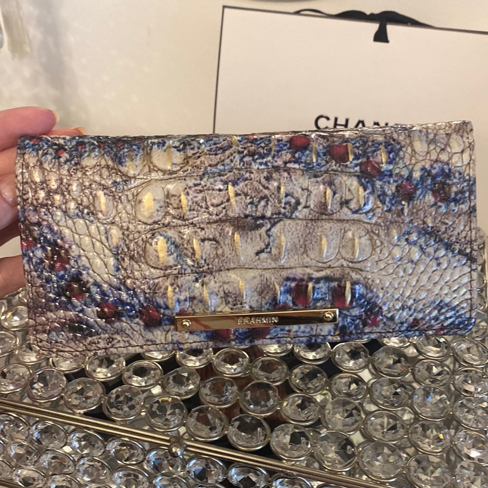Brahmin wallet